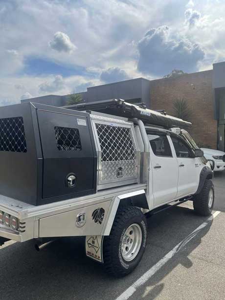 OZY Toolbox Dog Cages