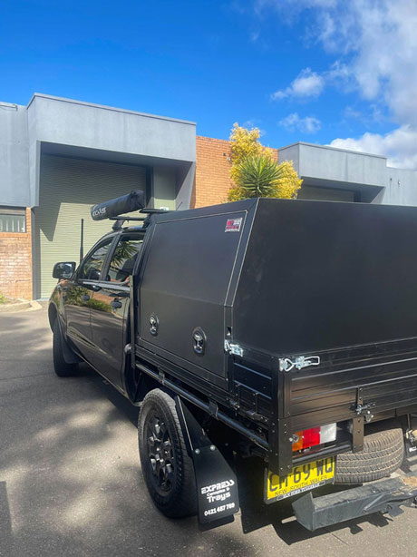 OZY Toolbox - Black Canopy, Black Truck