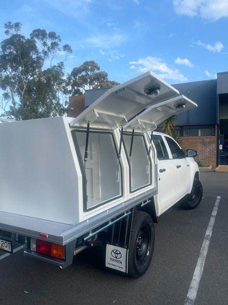 OZY Toolbox - Double White Canopy