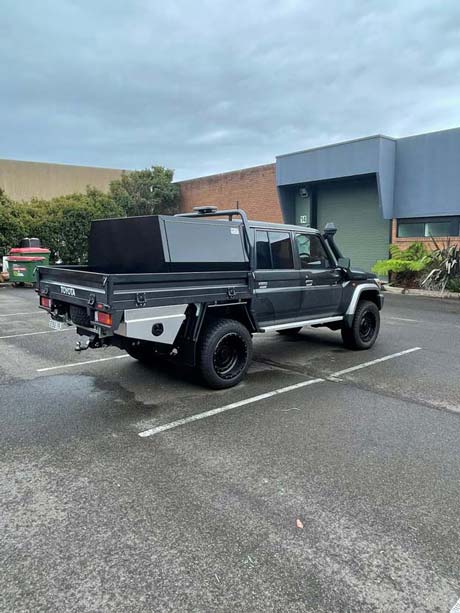 OZY Toolbox - Black Canopy - Ready to go!