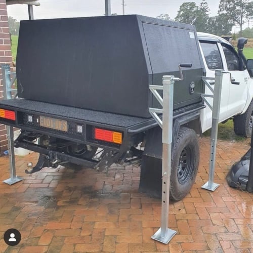 Jack Off Canopy Legs: 5 Reasons They Should be Part of Your UTE Equipment