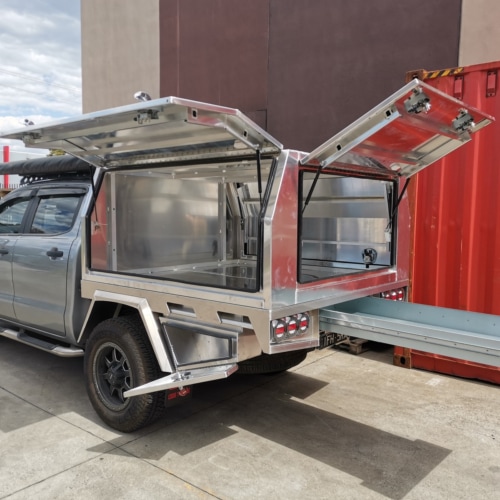 5 Reasons to Mount a UTE Toolbox That Reaches Both Tray Sides